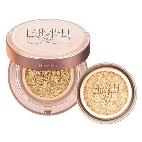 Hanskin Blemish Cover cushion foundation with radiant golden texture, ideal for flawless skin coverage and glow.