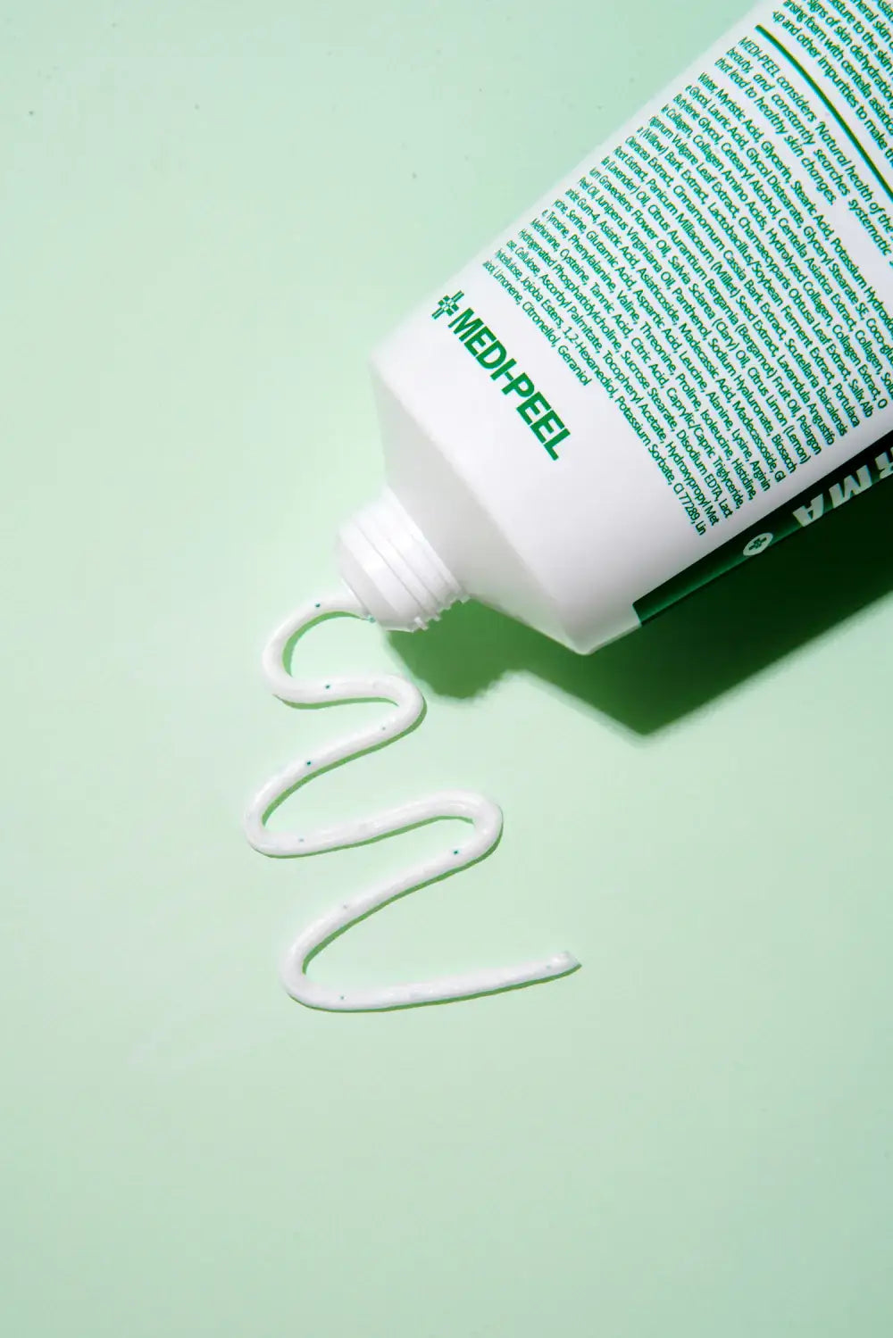 Medi-Peel Green Cica Collagen Clear 300ml Korean skincare product view 3