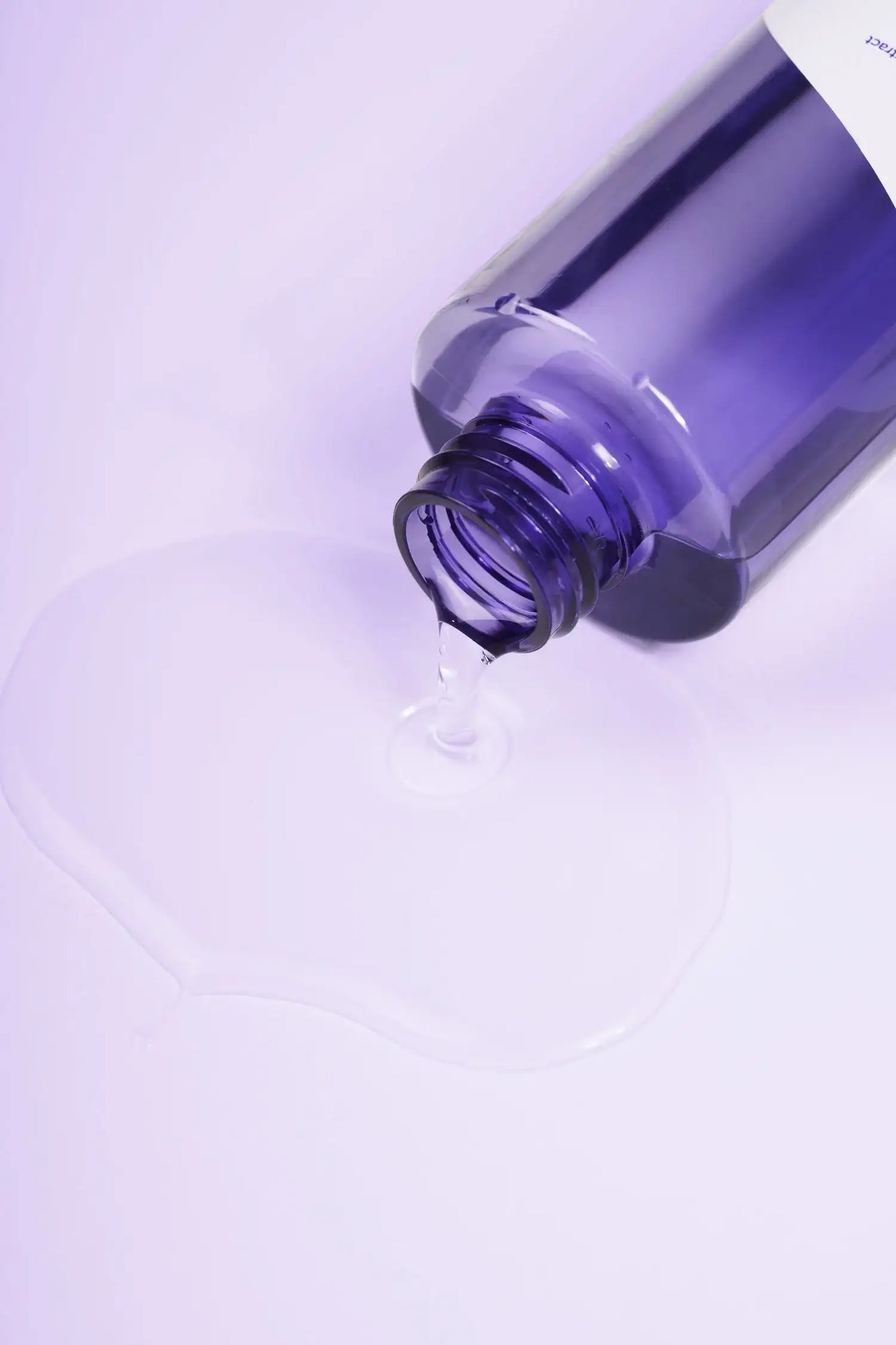 Isntree Onion Newpair Essence Toner 200ml Korean skincare product image 5