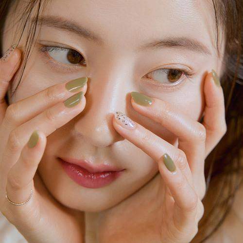 Romand Dewyful Water Tint 5g Korean makeup product view 5